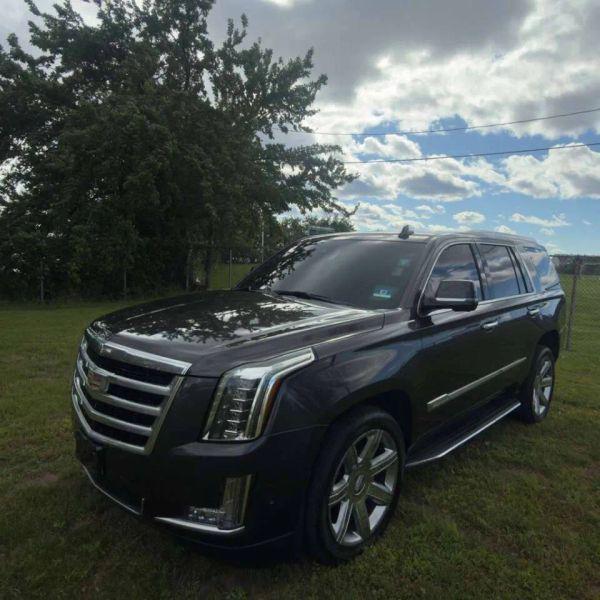 2018 Cadillac Escalade Luxury