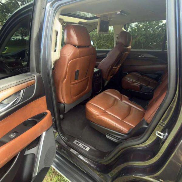 2018 Cadillac Escalade Luxury