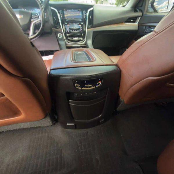 2018 Cadillac Escalade Luxury