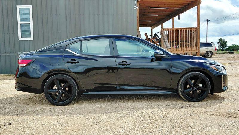 2024 Nissan Sentra SR Xtronic CVT