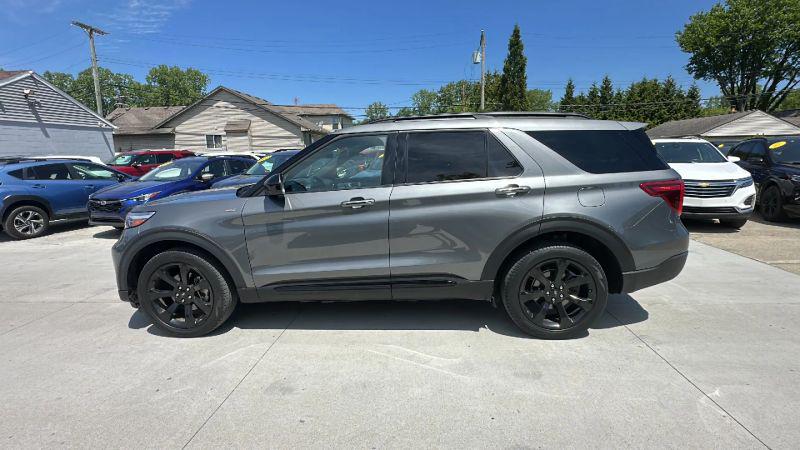 2023 Ford Explorer ST-Line