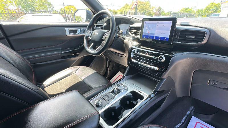 2023 Ford Explorer ST-Line