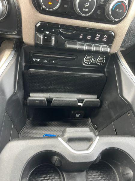 2019 Ram 1500 Laramie Crew Cab 4x4 6'4" Box