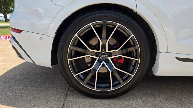 2019 Audi Q8 55 Premium
