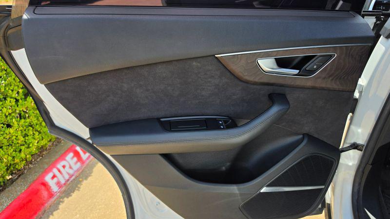 2019 Audi Q8 55 Premium