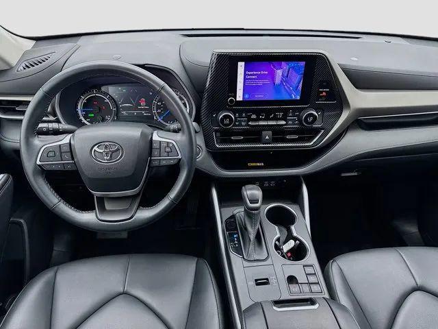 2023 Toyota Highlander Hybrid XLE