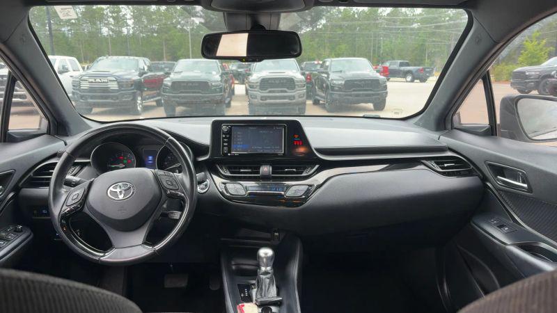 2018 Toyota C-HR XLE Premium