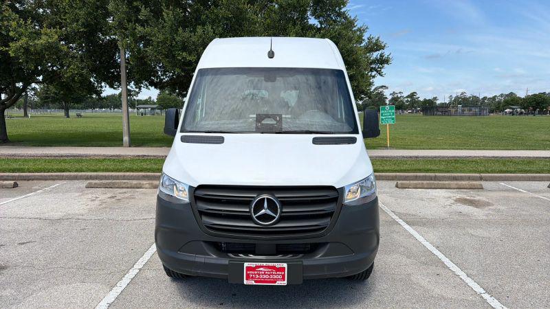 2025 Mercedes-Benz Sprinter 2500 Standard Roof 4-Cyl Diesel