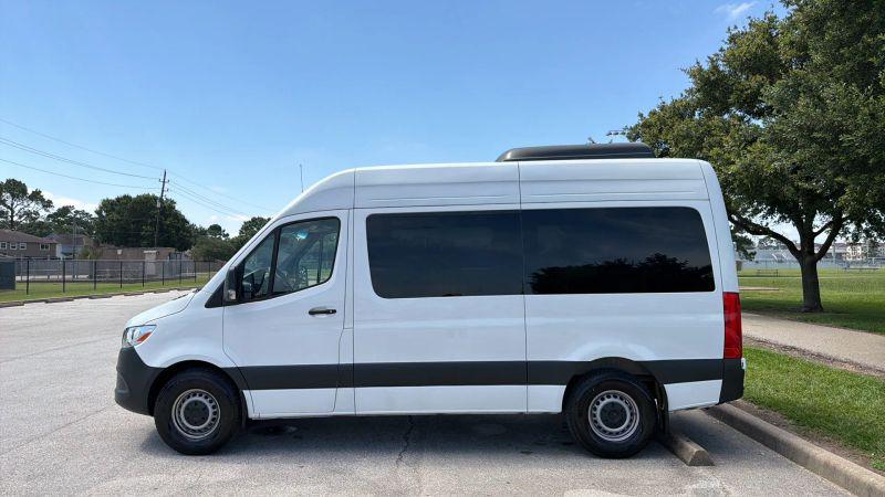 2025 Mercedes-Benz Sprinter 2500 Standard Roof 4-Cyl Diesel