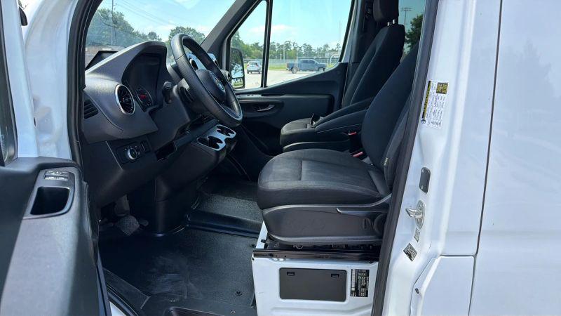 2025 Mercedes-Benz Sprinter 2500 Standard Roof 4-Cyl Diesel