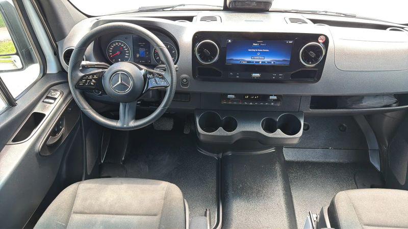 2025 Mercedes-Benz Sprinter 2500 Standard Roof 4-Cyl Diesel