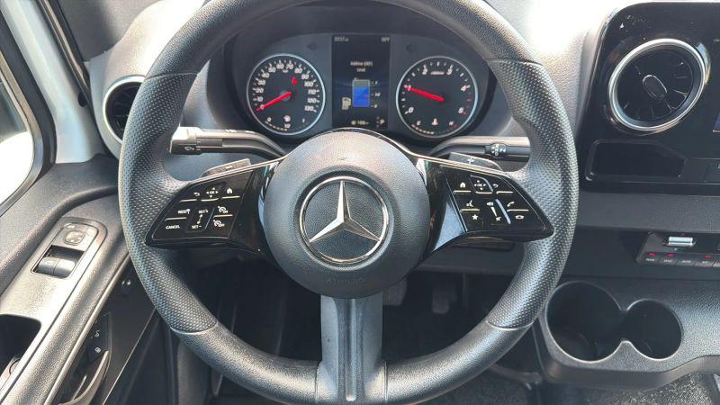 2025 Mercedes-Benz Sprinter 2500 Standard Roof 4-Cyl Diesel