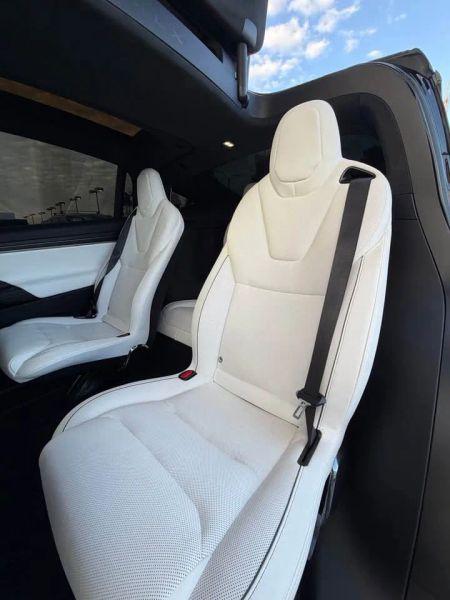 2023 Tesla Model X Plaid Tri Motor All-Wheel Drive