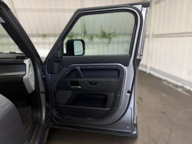 2020 Land Rover Defender 110 S