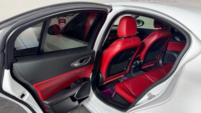 2019 Alfa Romeo Giulia Ti AWD