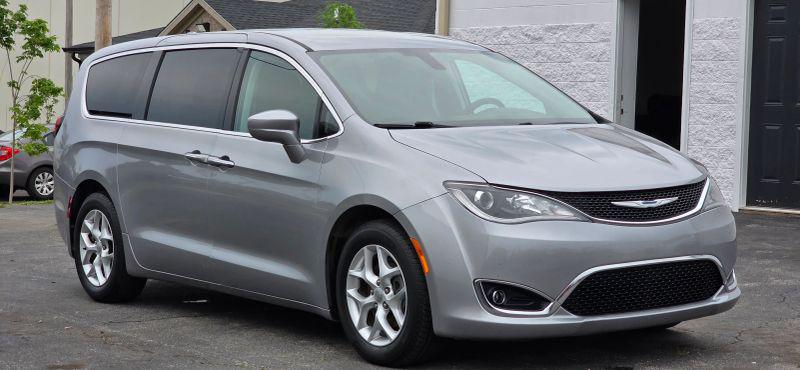 2018 Chrysler Pacifica Touring Plus