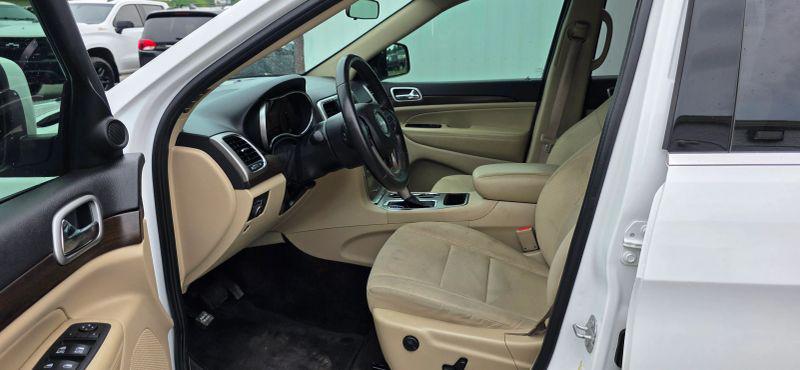 2018 Jeep Grand Cherokee Laredo E 4x2
