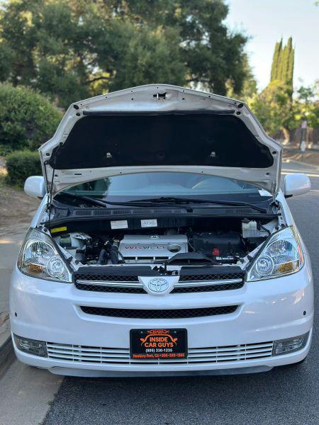2005 Toyota Sienna XLE Limited