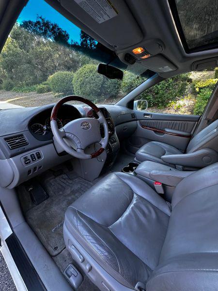 2005 Toyota Sienna XLE Limited