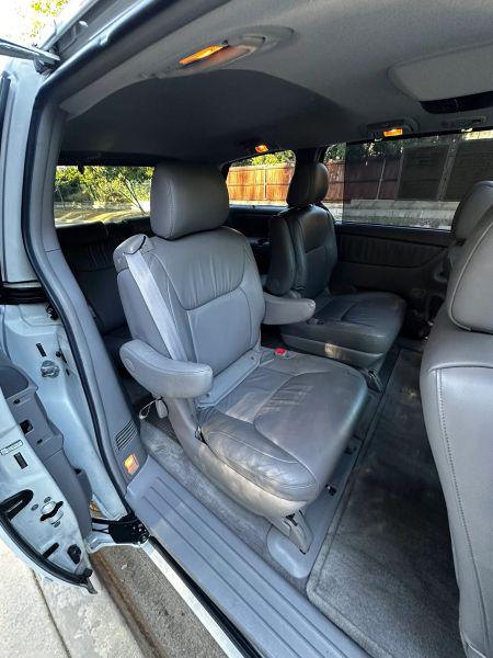 2005 Toyota Sienna XLE Limited
