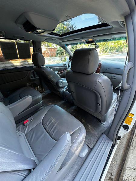 2005 Toyota Sienna XLE Limited