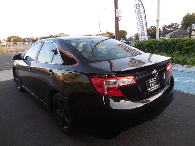 2013 Toyota Camry SE