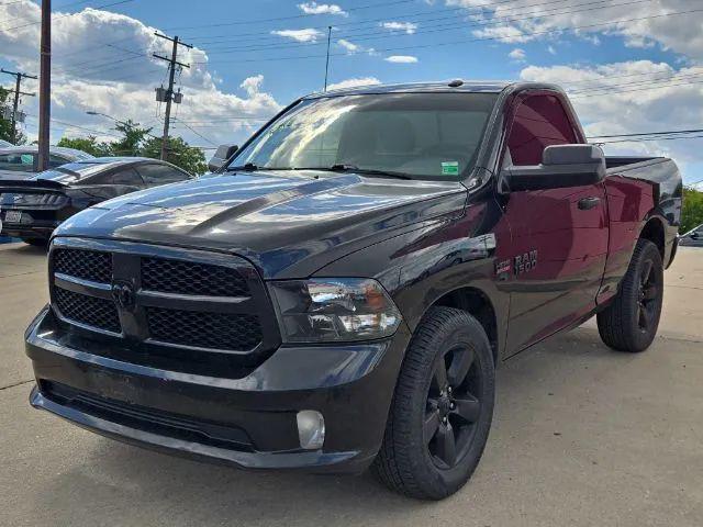 2017 Ram 1500 Express Regular Cab 4x2 6'4" Box