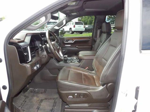 2023 GMC Sierra 1500 4WD Crew Cab Short Box Denali