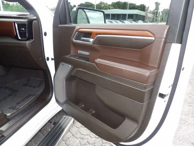 2023 GMC Sierra 1500 4WD Crew Cab Short Box Denali