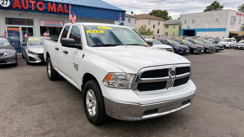 2024 Ram 1500 Classic SLT Quad Cab 4x4 6'4" Box