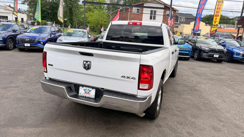 2024 Ram 1500 Classic SLT Quad Cab 4x4 6'4" Box