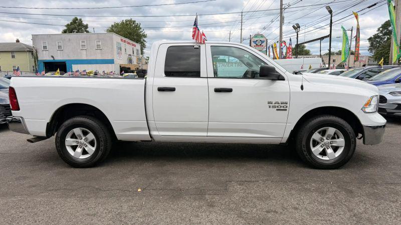 2024 Ram 1500 Classic SLT Quad Cab 4x4 6'4" Box