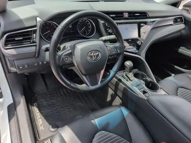 2020 Toyota Camry SE AWD