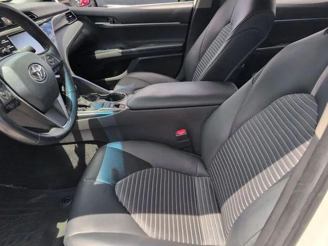 2020 Toyota Camry SE AWD