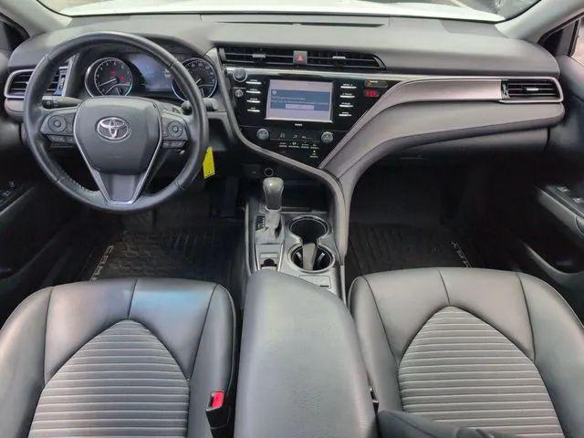 2020 Toyota Camry SE AWD