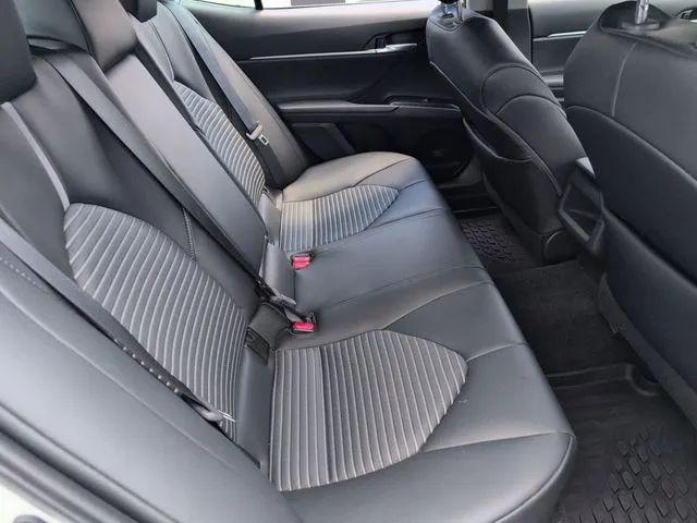 2020 Toyota Camry SE AWD