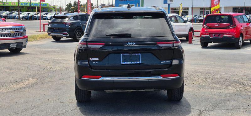 2024 Jeep Grand Cherokee Laredo 4x4