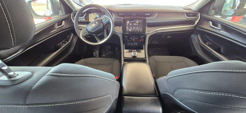 2024 Jeep Grand Cherokee Laredo 4x4