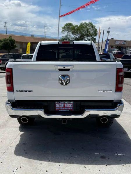 2019 Ram 1500 Laramie Crew Cab 4x4 5'7" Box