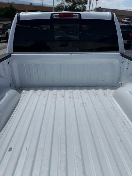 2019 Ram 1500 Laramie Crew Cab 4x4 5'7" Box