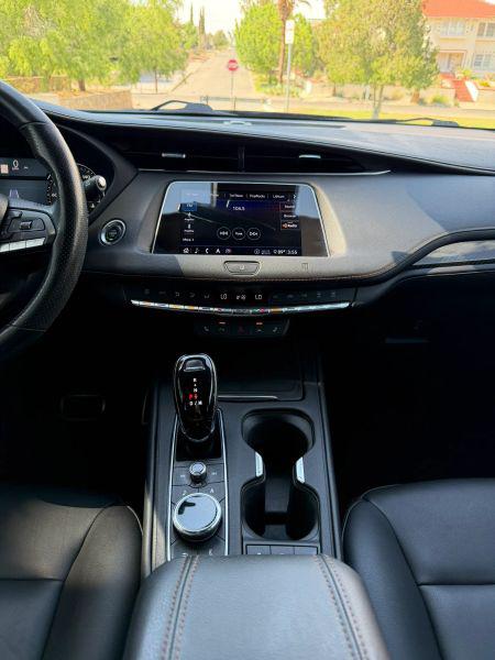 2020 Cadillac XT4 FWD Sport