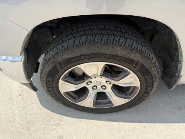 2024 Ram 1500 Laramie Crew Cab 4x2 5'7" Box