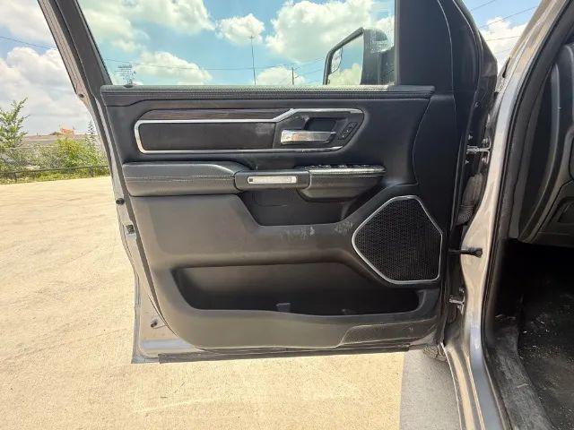 2024 Ram 1500 Laramie Crew Cab 4x2 5'7" Box