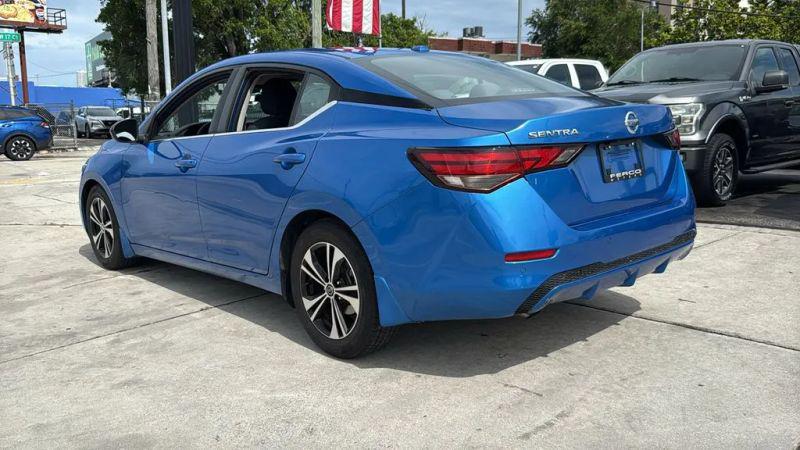2021 Nissan Sentra SV Xtronic CVT