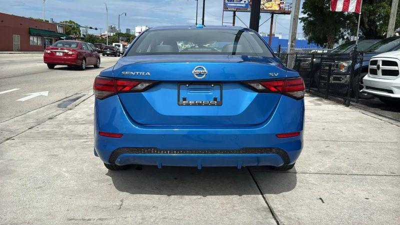 2021 Nissan Sentra SV Xtronic CVT