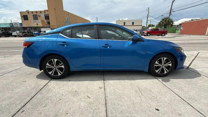 2021 Nissan Sentra SV Xtronic CVT