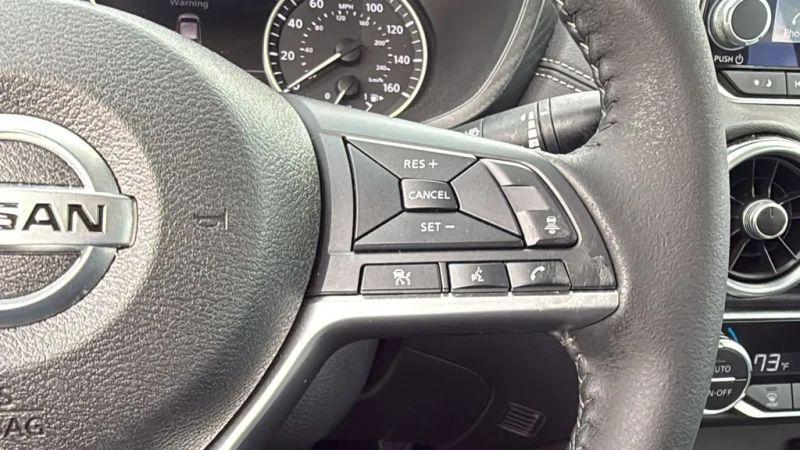 2021 Nissan Sentra SV Xtronic CVT