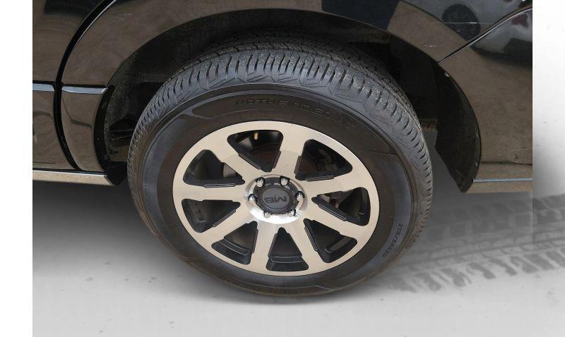 2015 Lincoln Navigator Base