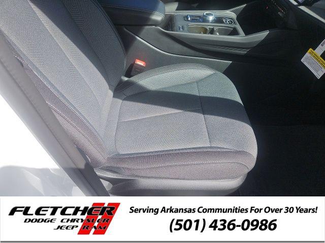 2026 Jeep Cherokee Laredo 4x4