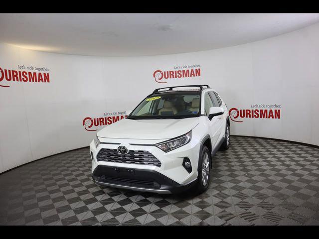 2019 Toyota RAV4 Limited FWD's photo